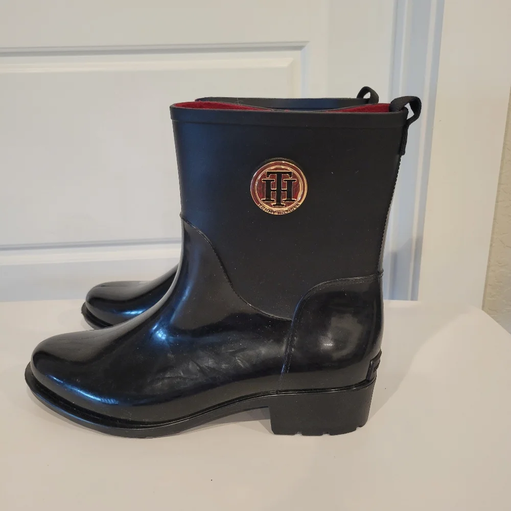 Tommy Hilfiger brand new